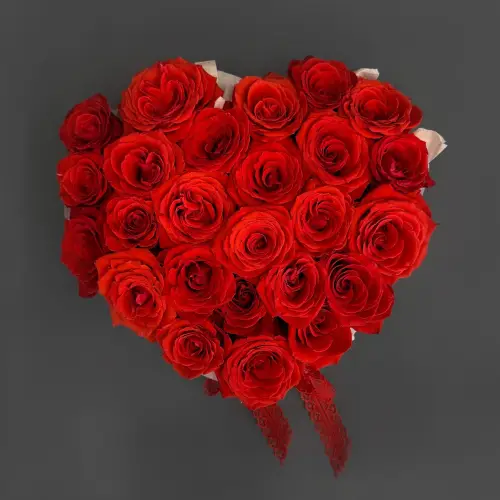 Цветочная композиция "Красное сердце"